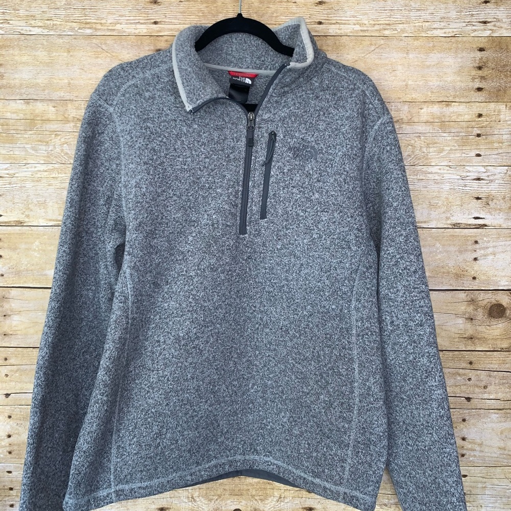 Grey North face heather quarter zip men’s size L